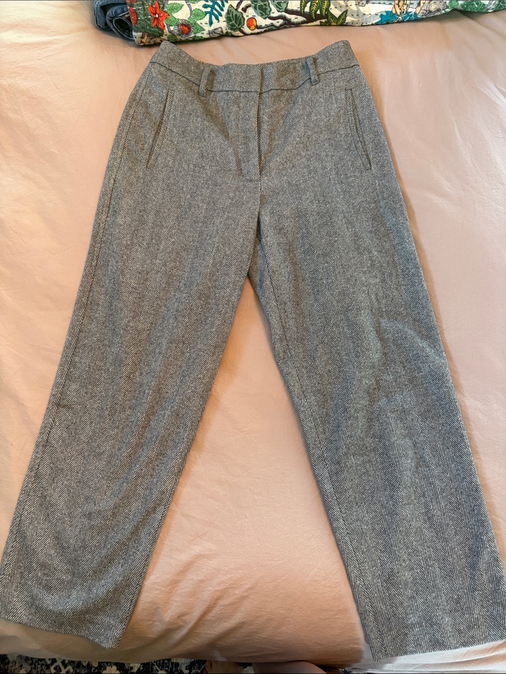 Wilfred Gray Herringbone Dress Pants